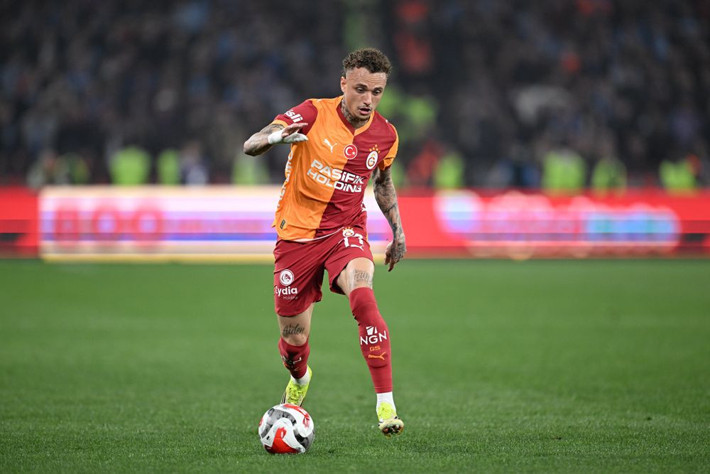 Barış Alper Yılmaz'ın Pina'ya yaptığı hareket kırmızı mıydı? Trio 16 pozisyonu tek tek yorumladı - Resim: 15