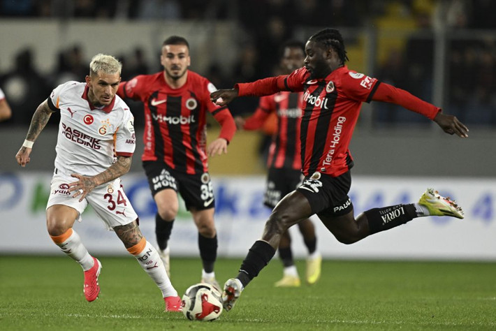 2-1'den sonra Uğurcan Çakır hakkında inanılmaz sözler: Doğru yer alamıyor! - Resim: 2