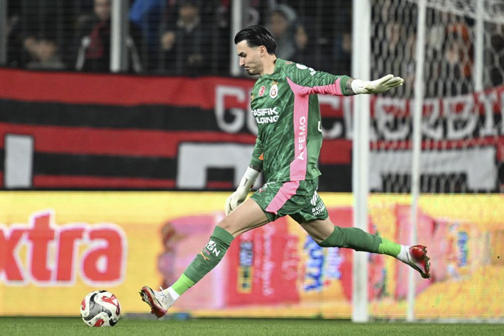 Dursun Özbek Uğurcan Çakır'ı İnter'e bırakmadı: Satmayı düşünmüyoruz - Resim: 4