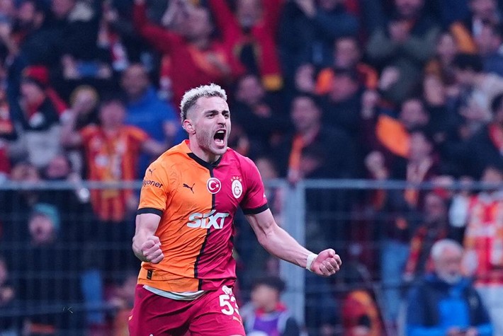Barış Alper Yılmaz Ferdi Kadıoğlu ve Sacha Boey'i tarihten silecek! Galatasaray'a astronomik teklif - Resim: 5