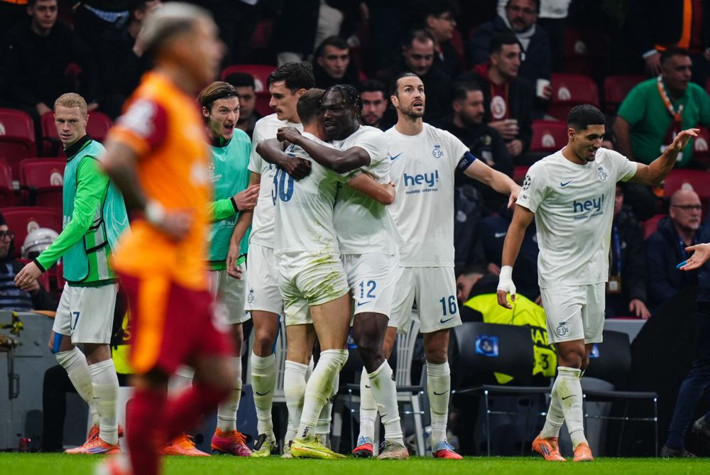 1-0'ın ardından Okan Buruk ve üç yıldıza yaylım ateşi: Demek ki Osimhen olmayınca olmuyor - Resim: 9