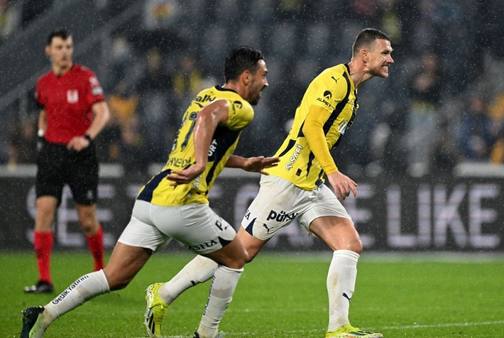Fenerbahçe'den apar topar gönderilen 46 gollü yıldız Real Madrid'de! - Resim: 5