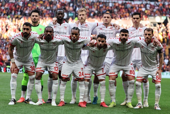 UEFA kulüpler sıralaması değişti! Fenerbahçe farkı açtı - Resim: 5