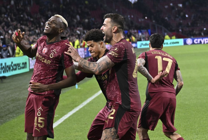 Dursun Özbek beş yıldızın sözleşmesine 'çeyrek final' maddesi koymuş! - Resim: 6