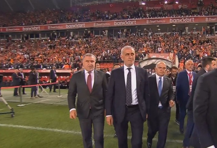Kupa töreninde İbrahim Hacıosmanoğlu'nu şoke eden tepki - Resim: 6