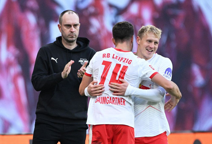 Sadettin Saran Mert Günok'u geçemeyen 'gol kralı' orta sahayı istedi - Resim: 3