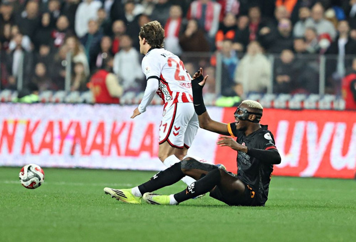 Galatasaray'ın Victor Osimhen için istediği bonservis bedeli belli oldu! Kimse yanına yaklaşamıyor - Resim: 6