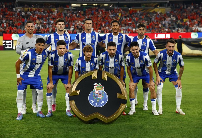 Porto 9 futbolcusunu satışa çıkardı! Türk futbolcu da listede - Resim: 1