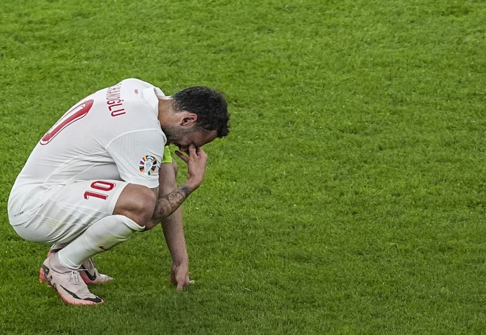 Milli futbolcular gözyaşlarına hakim olamadı - Resim: 7
