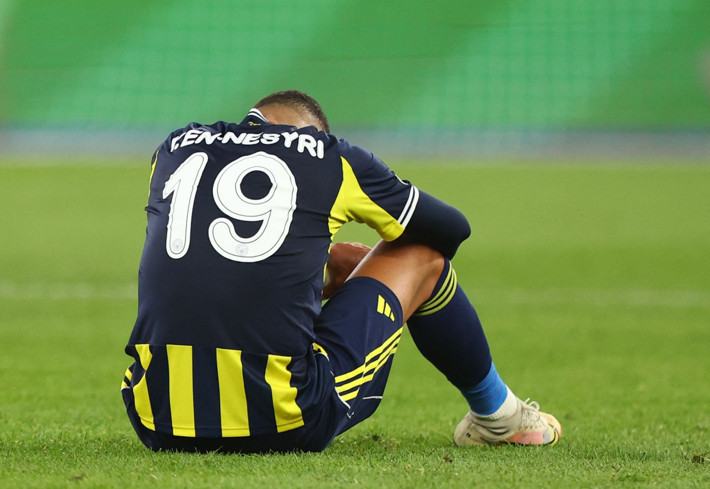 Fenerbahçe Benfica'ya elendi, Nihat Kahveci çıldırdı: Hiç mi gururunuz yok? - Resim: 4