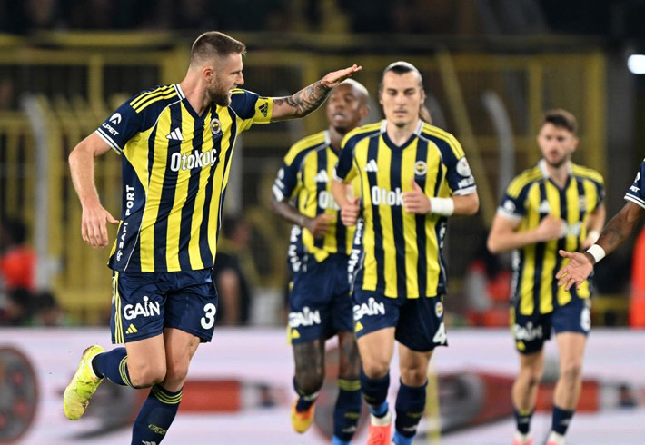 Skriniar 600 milyon euroluk dev kulübü reddetti: Fenerbahçe'de mutluyum - Resim: 4