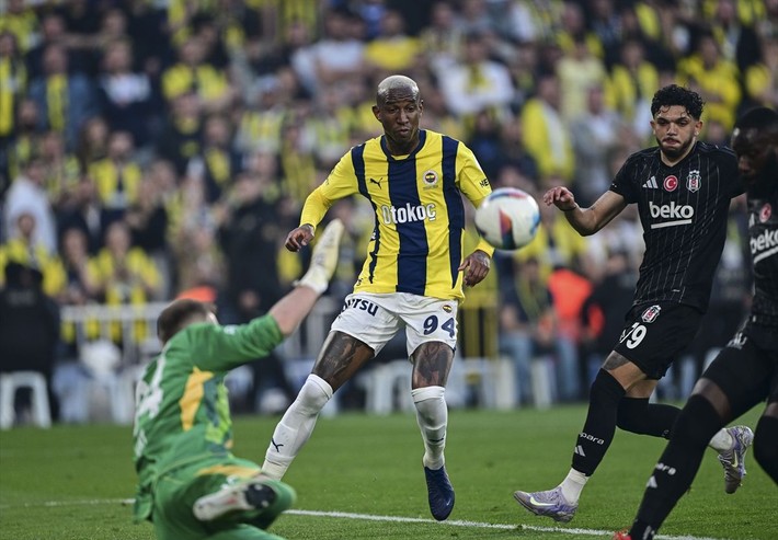 Nihat Kahveci derbinin ardından çıldırdı: Hayatımızdan çık ağabey - Resim: 7