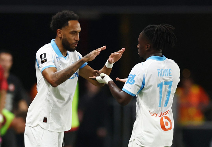 Serdal Adalı yumruk yumruğa kavga eden futbolculardan birini istiyor! Satış listesindeler - Resim: 3
