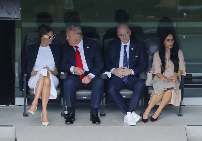 Chelsea-PSG maçı sonrası kavga çıktı! Trump o anları böyle izledi - Resim: 6