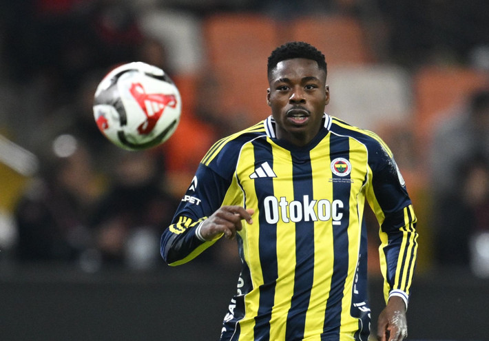 Fenerbahçe'nin yıldız ismine Süper Lig'den talip çıktı! - Resim: 3