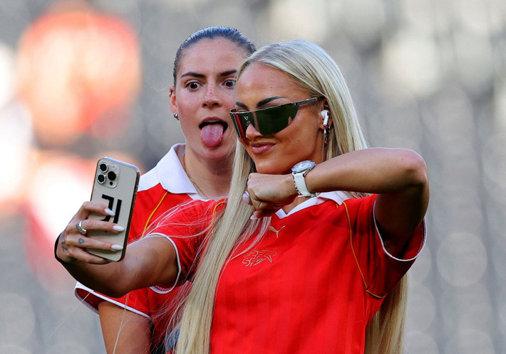 Alisha Lehmann: Messi ve Ronaldo'dan daha iyiyim - Resim: 4