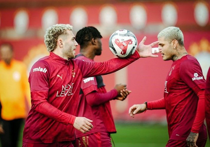 İşte Buruk'un 11'i! Osimhen'in yokluğunda ileri uçta... - Resim: 2