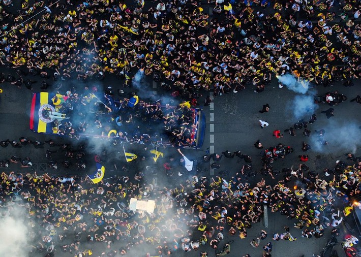 Ali Koç 5 milyon euro harcadı 255 milyon euro kazandı: Fenerbahçe'yi dünya izledi dünya! - Resim: 9