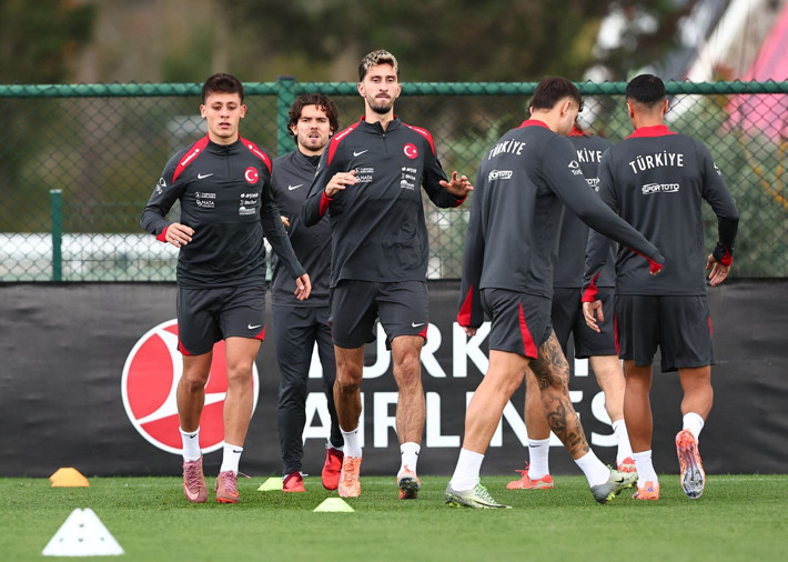 A Milli Takım'da ikinci Berke Özer krizi! Oynatmayacaksanız neden çağırdınız? - Resim: 4