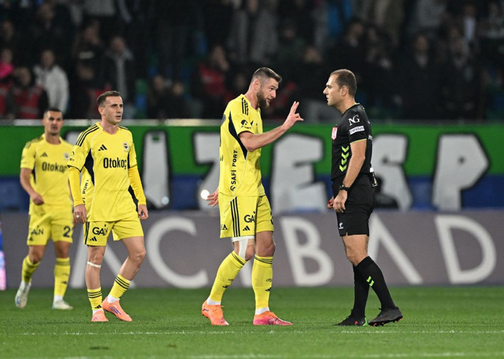 Domenico Tedesco 5 attı yine yaranamadı: 21 milyon euroluk oyuncuyu nasıl sahada tuttun? - Resim: 2