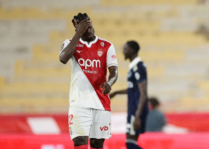 Özbek Monako'dan ayrılmıyor! Önce Singo şimdi ise... - Resim: 3