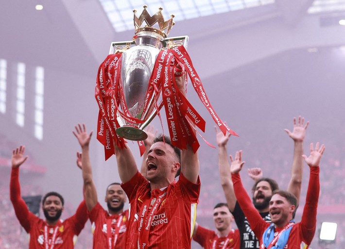 Liverpool'dan ömür boyu maddi manevi destek! Özellikle eğitim masrafları... - Resim: 2