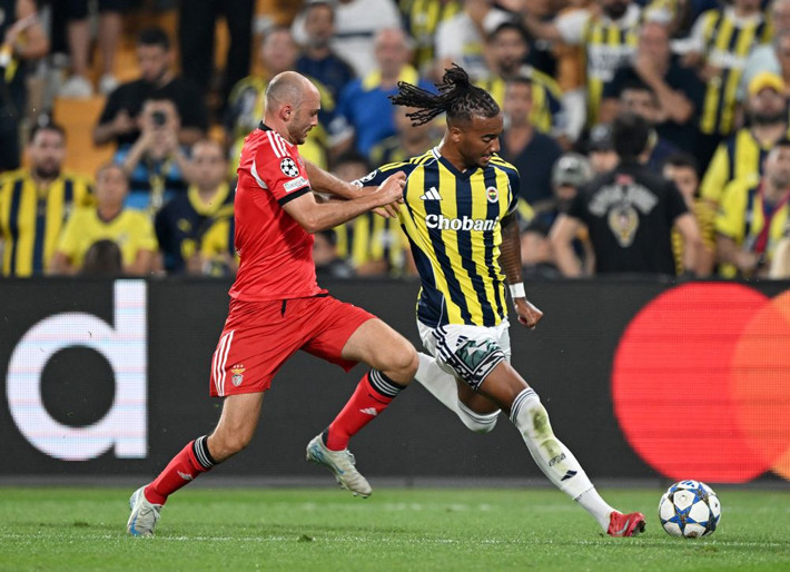 0-0'ın ardından Mourinho'ya yaylım ateşi: Bu iki futbolcuyu nasıl yan yana oynatırsın - Resim: 6