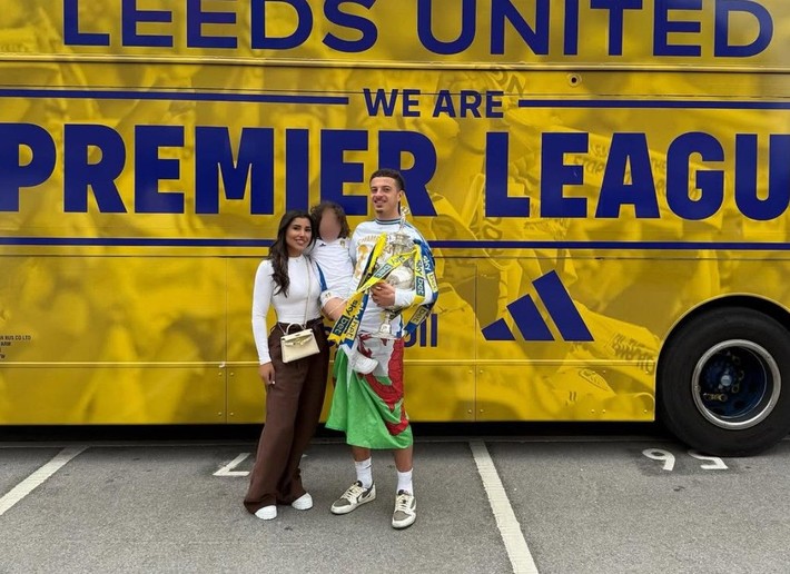 Eski eşin Galatasaray paylaşımı Leeds United'ı karıştırdı: Kaptanlığı alınsın! - Resim: 3