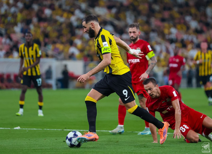 Sadettin Saran'a Mesut Özil'den acil yardım! 60 milyon euroluk süperstarı Cenk Tosun'un yerine getirecek - Resim: 4