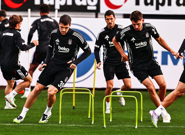 İşte Beşiktaş'ın Antalyaspor maçı 11'i! Rafa, Orkun ve Emirhan'ın yokluğunda... - Resim: 3