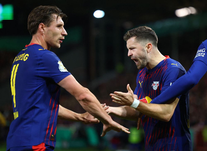 Sadettin Saran Mert Günok'u geçemeyen 'gol kralı' orta sahayı istedi - Resim: 4