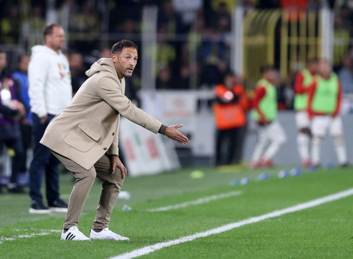 Tedesco üç futbolcuyu oynatınca kıyamet koptu: Bunların hiçbiri hazır değil hocam - Resim: 7