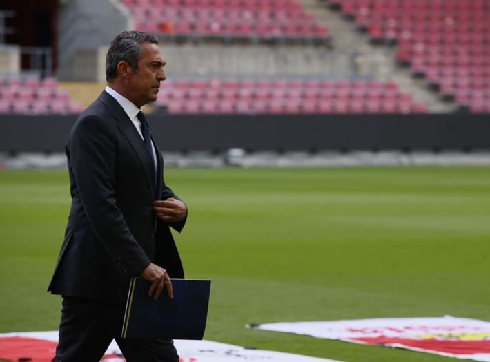 İsmail Kartal iki yeni transferi oynatmam deyince Fenerbahçe'nin yeni teknik direktörü Tedesco oldu - Resim: 11
