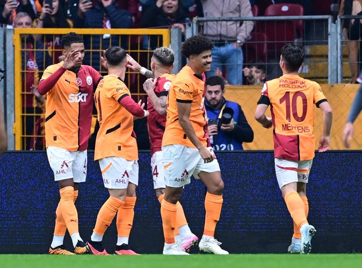 Dursun Özbek Okan Kocuk, Taylan Antalyalı ve Emre Kılınç'tan sonra bir oyuncuyu daha Samsun'a gönderdi - Resim: 7