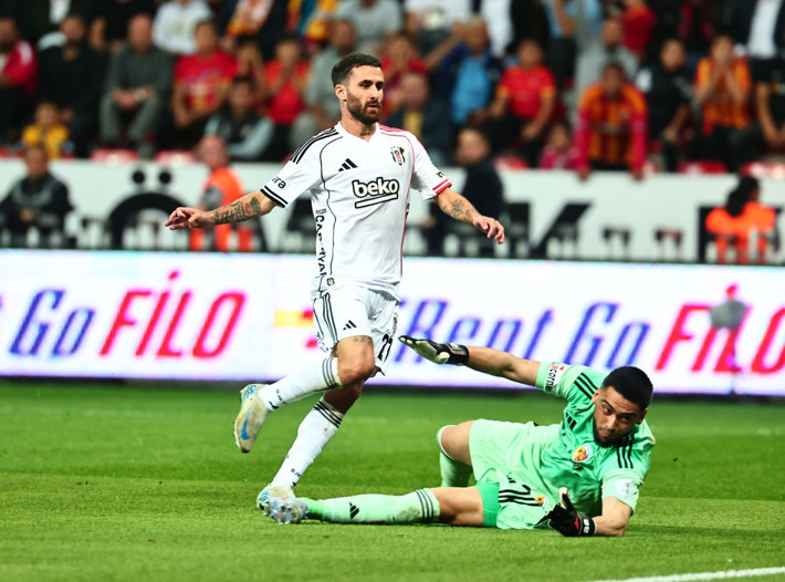 Beşiktaş'ta Rafa Silva gerçekleri ortaya çıktı! Sakatlık bahaneymiş - Resim: 2