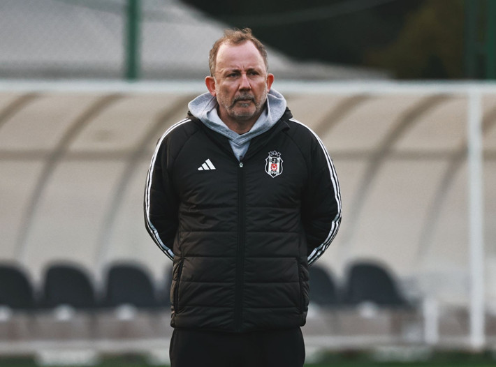 Sergen Yalçın 23 kişiyi kadroda görmek istemiyor! - Resim: 3