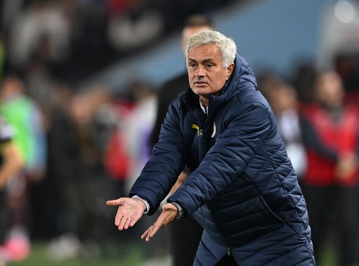 İngiltere'de gündem olan Jose Mourinho hakkında şok sözler: Onu görmek istemiyorum - Resim: 6