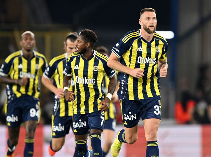 Skriniar 600 milyon euroluk dev kulübü reddetti: Fenerbahçe'de mutluyum - Resim: 5