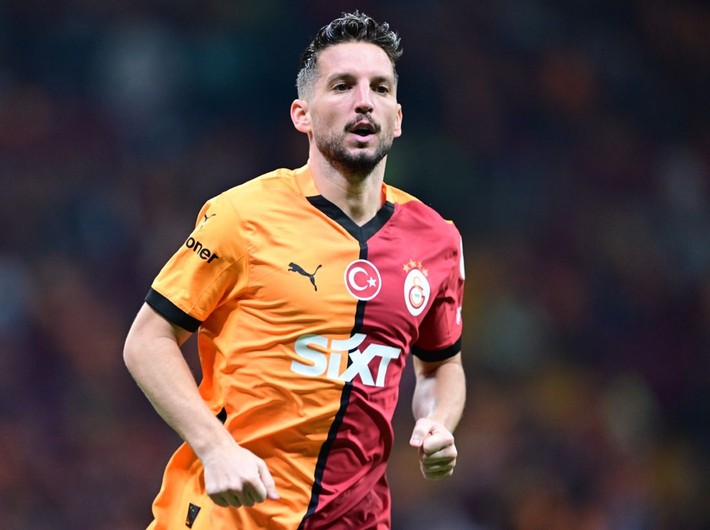 Dursun Özbek Dzeko ve Visca'nın uykularını kaçıran orta saha için görüşmelere başladı! 18 maçta 9 gol 3 asist - Resim: 9