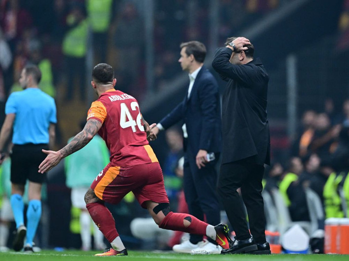 1-0'ın ardından Okan Buruk ve üç yıldıza yaylım ateşi: Demek ki Osimhen olmayınca olmuyor - Resim: 11