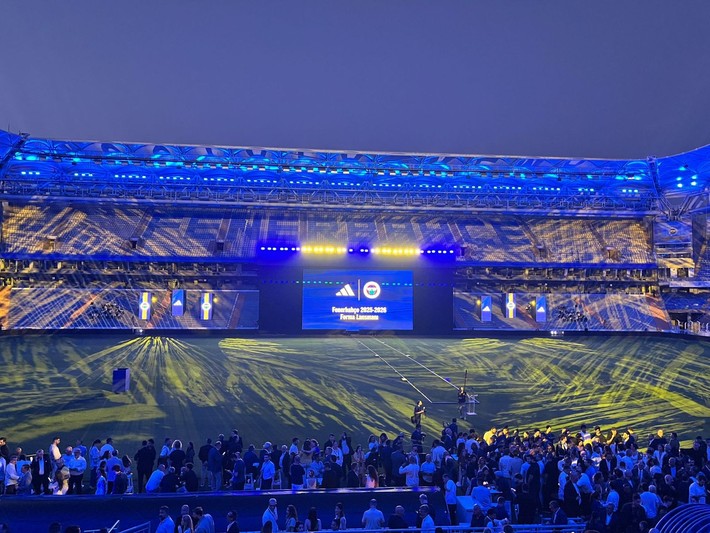 Fenerbahçe yeni sezon formalarını tanıttı - Resim: 1