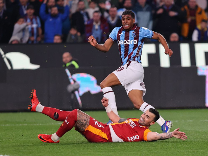 Hasan Şaş Dursun Özbek'i ablukaya aldı: Şu lansmanları, bu toplantıları, sponsorları falan bir bırakalım! - Resim: 5