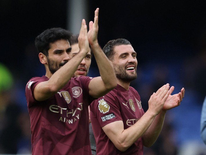 Pep Guardiola Okan Buruk'a kıyak geçti! Sembolik bir ücrete transfer bitiyor - Resim: 7