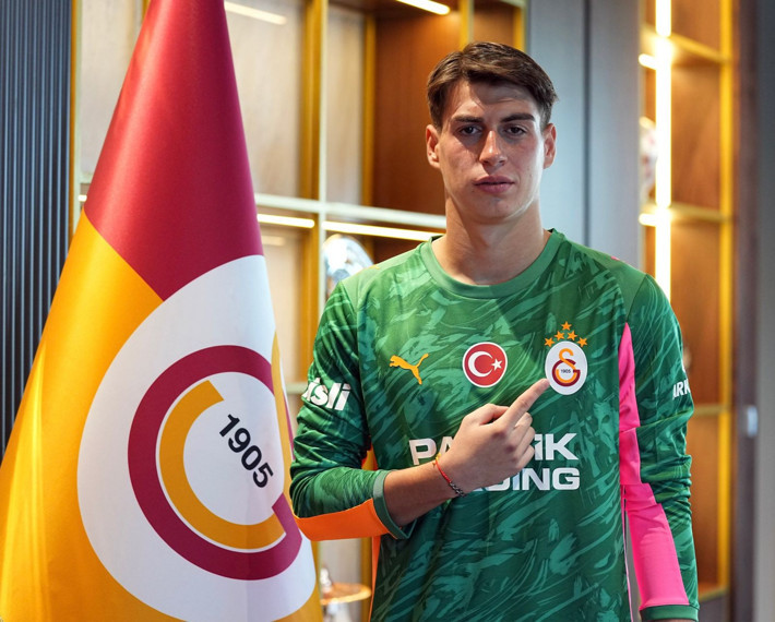 Galatasaray'da 3 futbolcu resmen imzaladı - Resim: 3