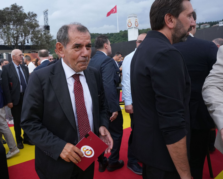 Dursun Özbek Liverpool'un yıldızını istedi: Hiçbir fedakarlıktan kaçınmayacağım - Resim: 3