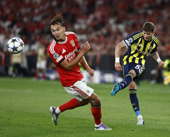 Fenerbahçe Benfica'ya elendi, Nihat Kahveci çıldırdı: Hiç mi gururunuz yok? - Resim: 3