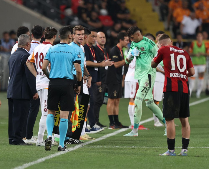 Trıo ekibi Gaziantep FK-Galatasaray maçını yorumladı: İki penaltı ve kırmızı kart doğru karar - Resim: 6