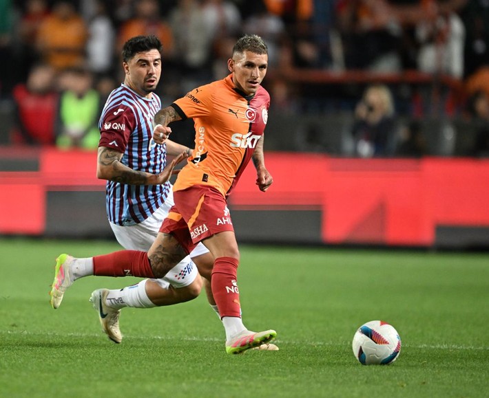 Dursun Özbek'e Szymanski ve Frankowski'den 20 milyon euroluk kaleci jesti: Muslera'yı asla aratmaz - Resim: 10