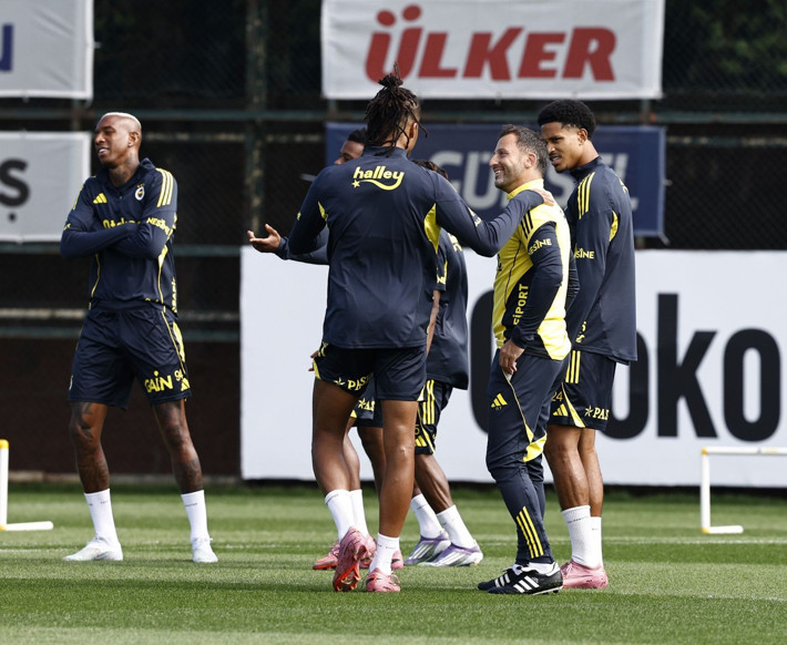 En-Nesyri ve Duran etkisiz kaldı! Süper Lig'in gol kralı geliyor - Resim: 2