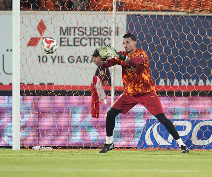 Recep Uçar'dan sonra Joao Pereira da itiraf etti: Galatasaray'ı o kurtarıyor - Resim: 10